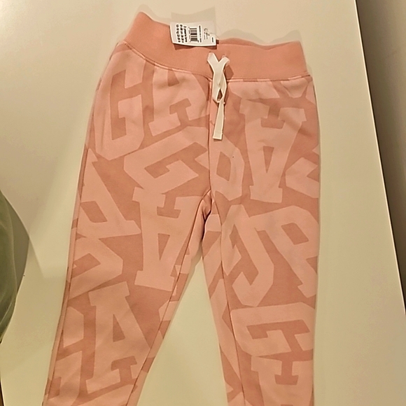 GAP toddler sweatshirt 4T and sweatpant 3T matching set - Picture 6 of 8